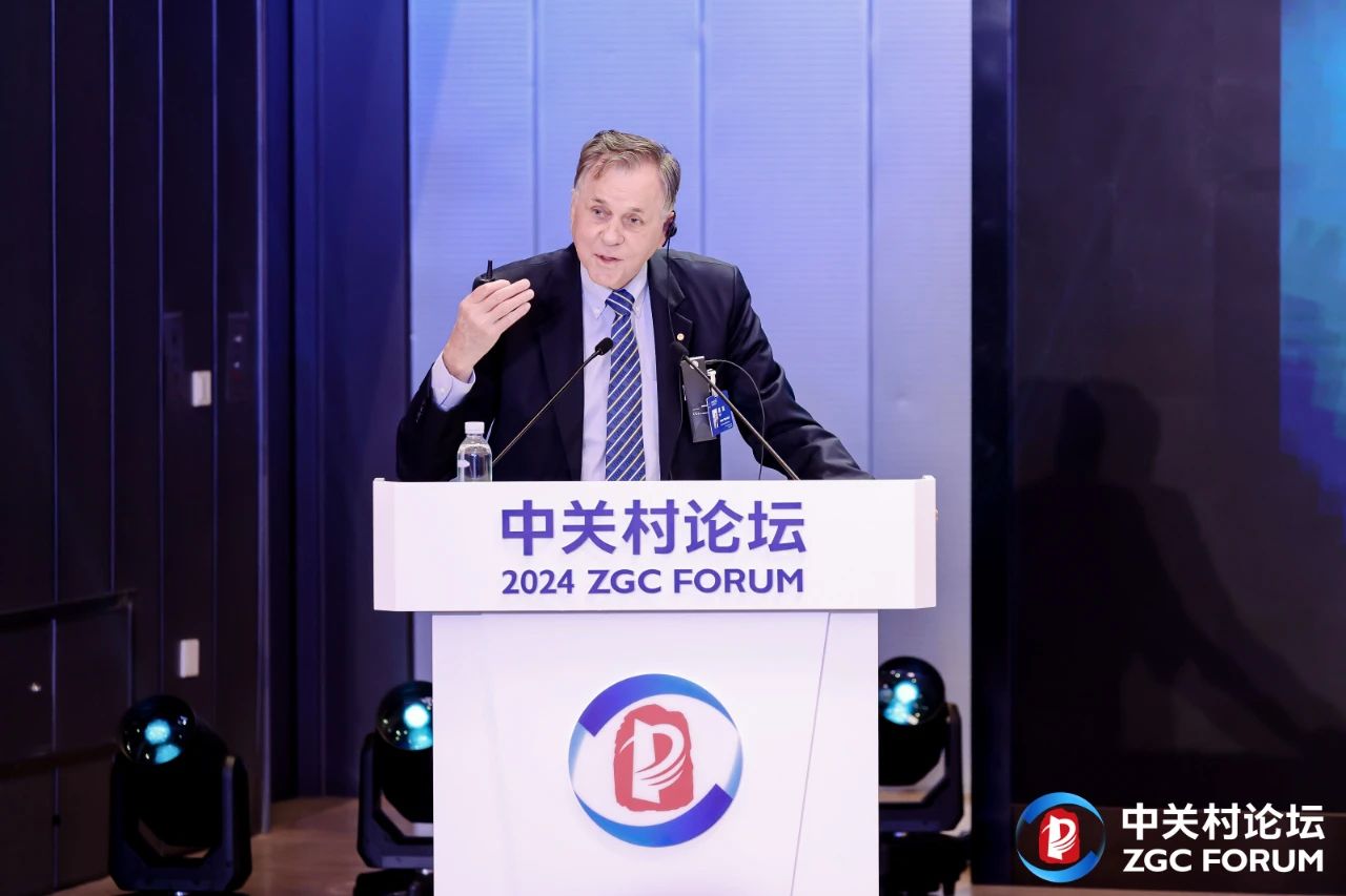 小關(guān)對(duì)話｜諾貝爾生理學(xué)或醫(yī)學(xué)獎(jiǎng)得主巴里·馬歇爾：從致病機(jī)制到精準(zhǔn)治療，對(duì)幽門螺桿菌的認(rèn)知不斷提升